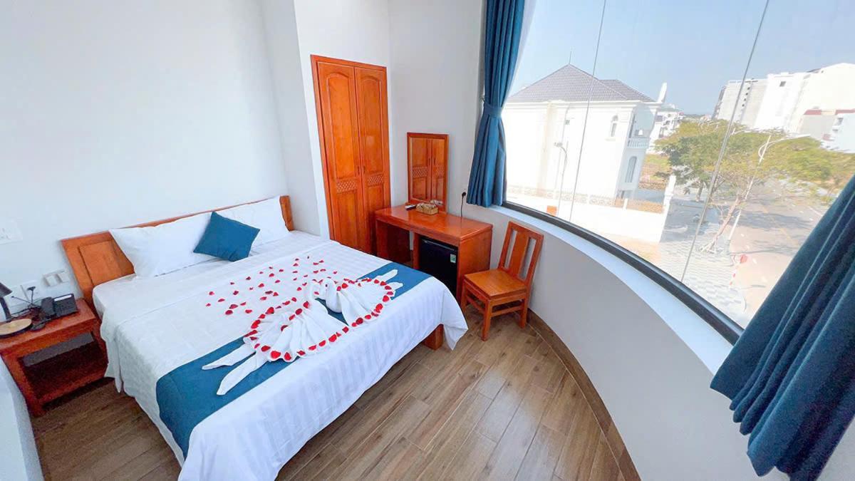 Blue Ocean Hotel Phan Thiet - By Bay Luxury Ap Binh Hung Exterior photo